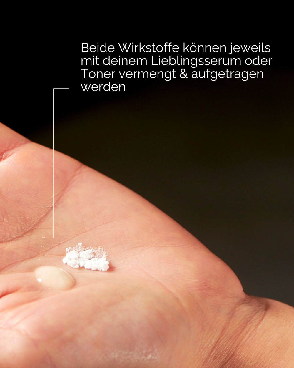 Eine kleine Menge des AM/PM Sparsets von MERME Berlin kann mit deinem Lieblingsserum oder Toner gemischt und als Teil deiner Hautpflege verwendet werden.